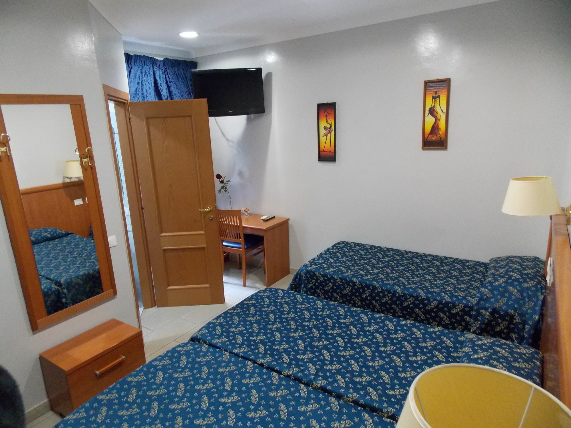 Domus Roxy Guest house *