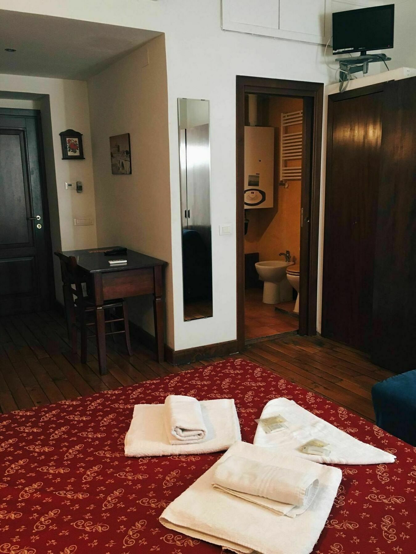 Guest house Roman
