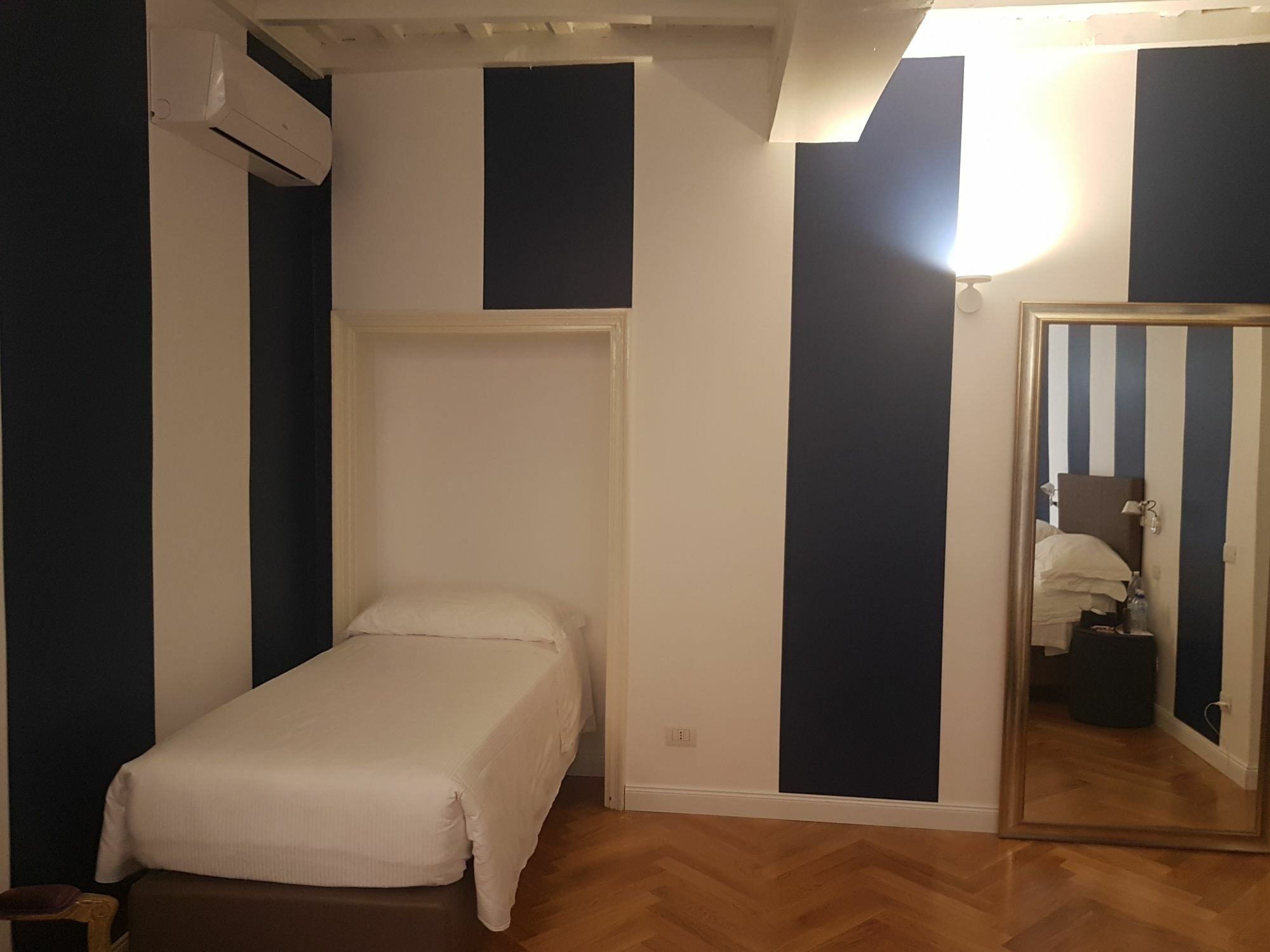 Maison Palazzo Taverna 3* Rome