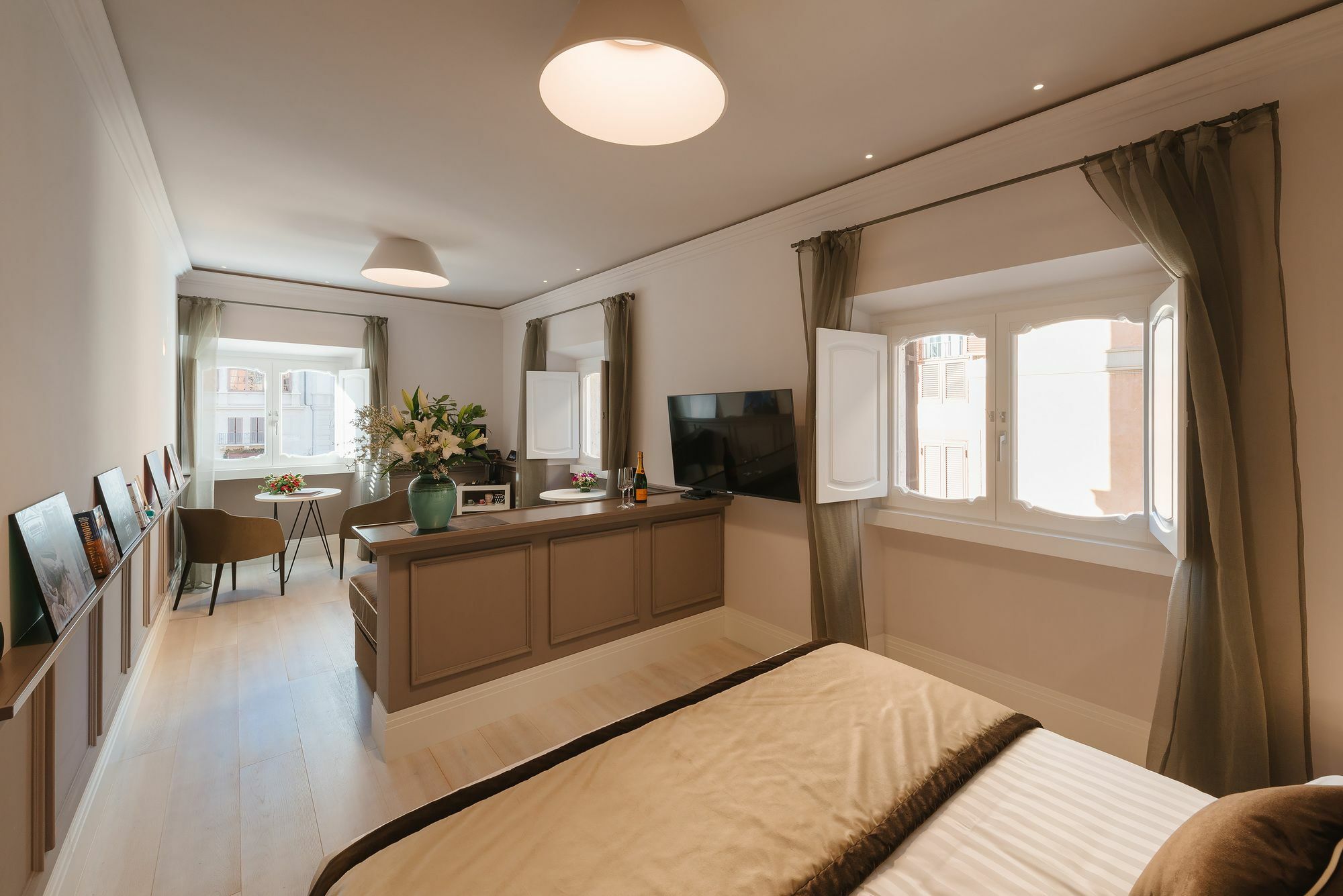 Rhea Silvia Luxury Navona Guest house Rome