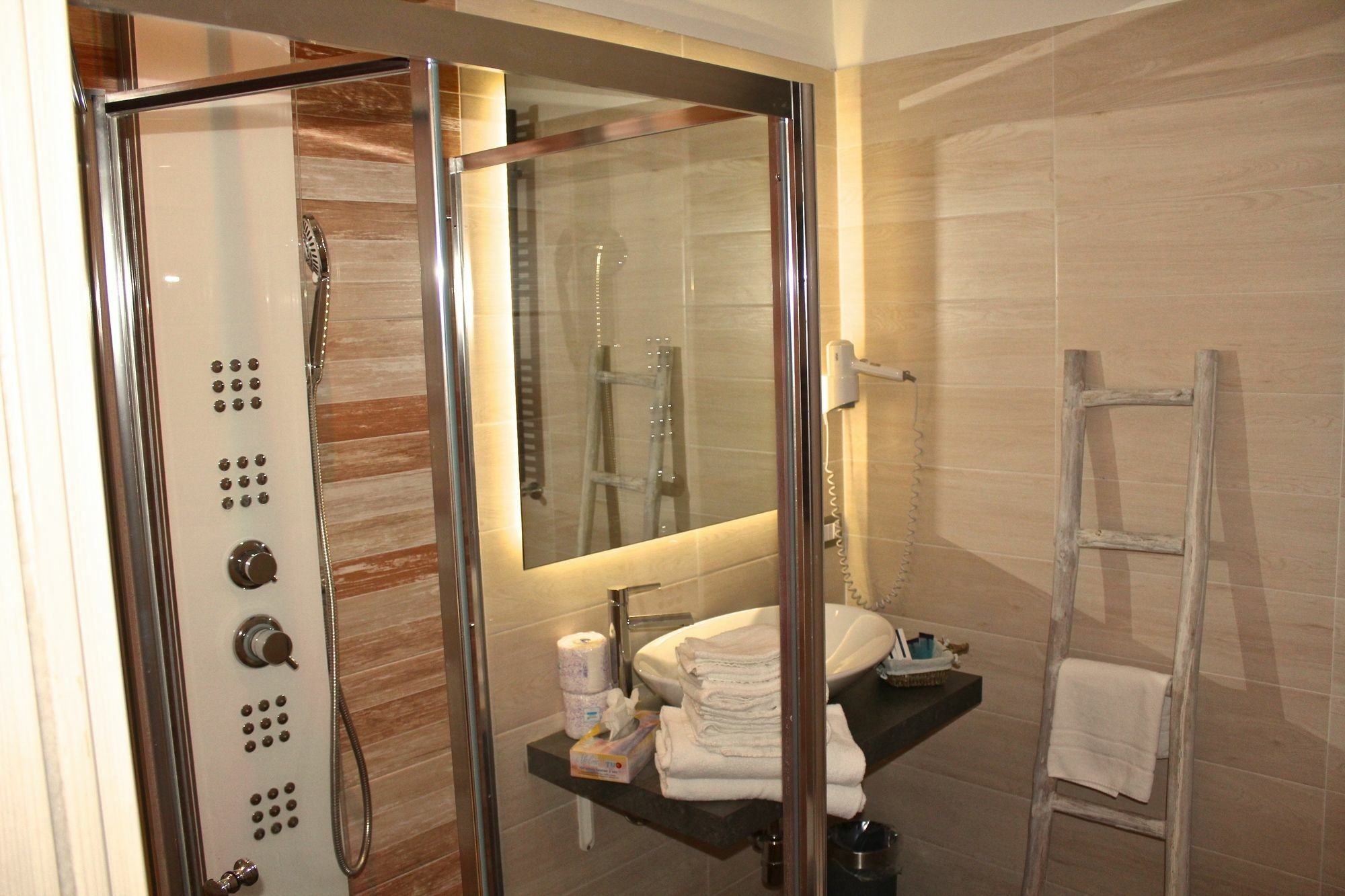 Royal 2* Roma