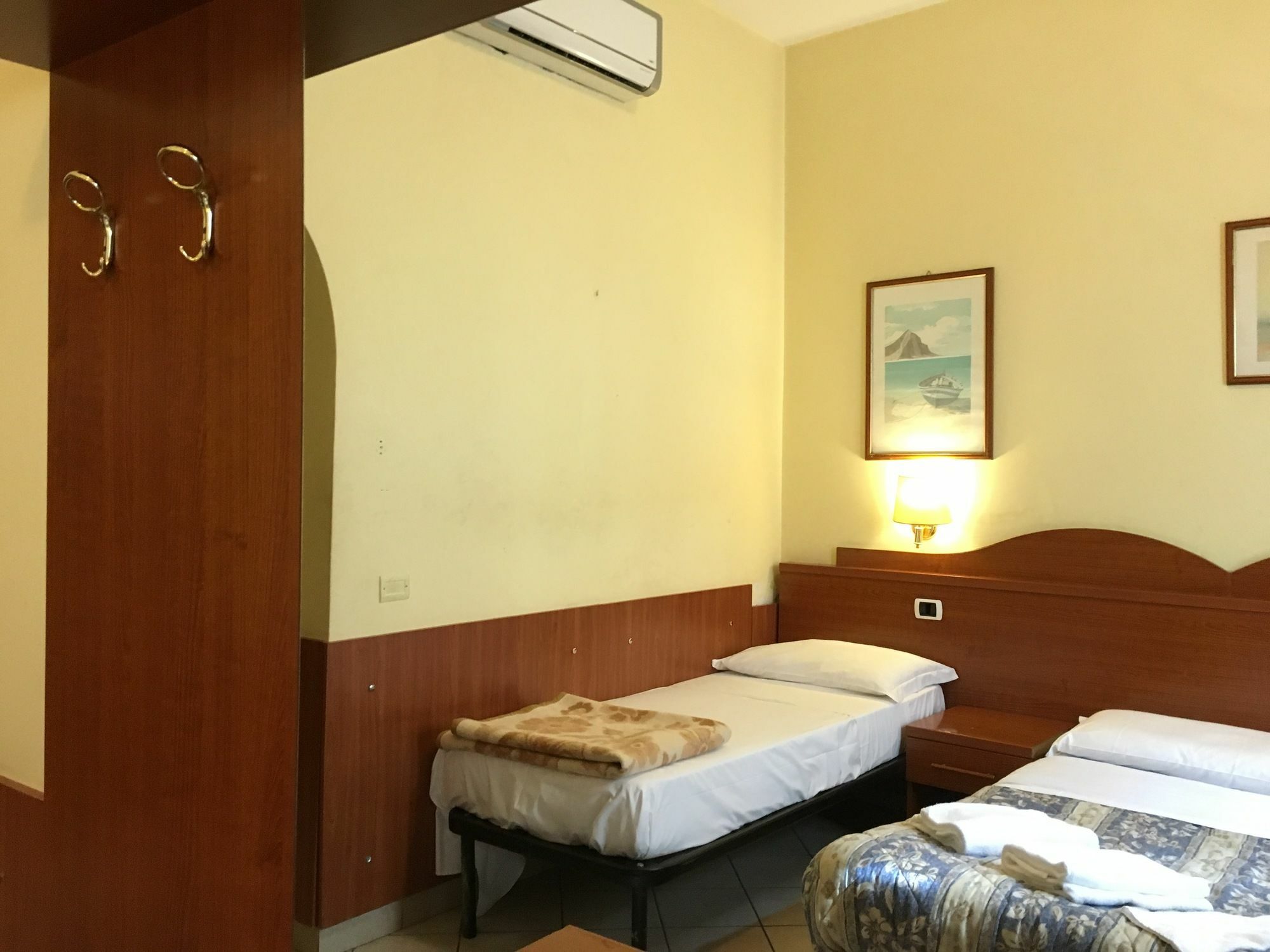 Hotel Terminal House 2*