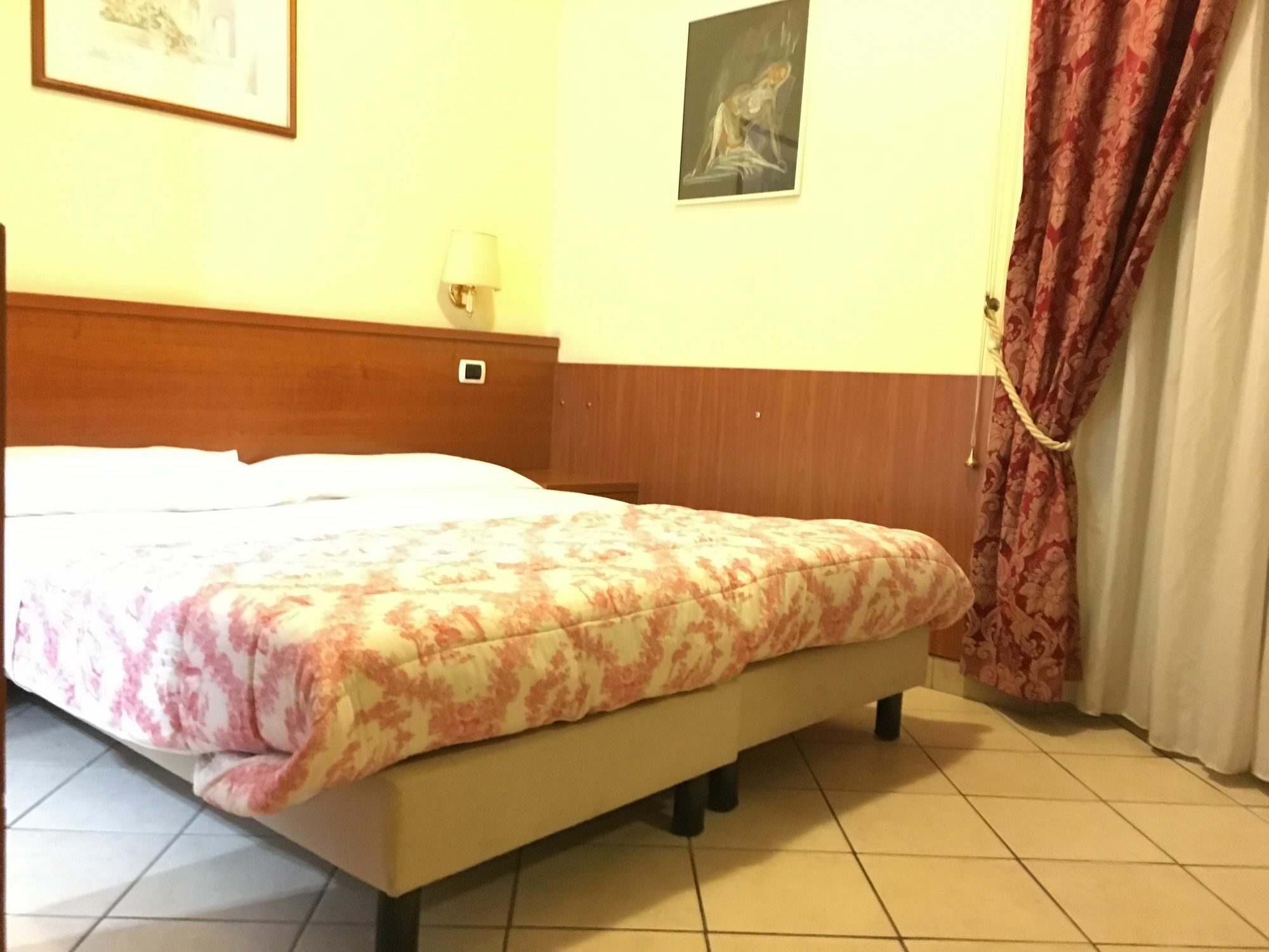 Terminal House Hotel 2*
