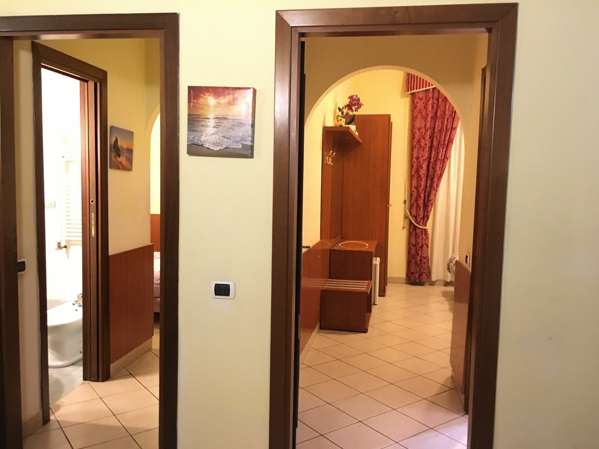 Hotel Terminal House