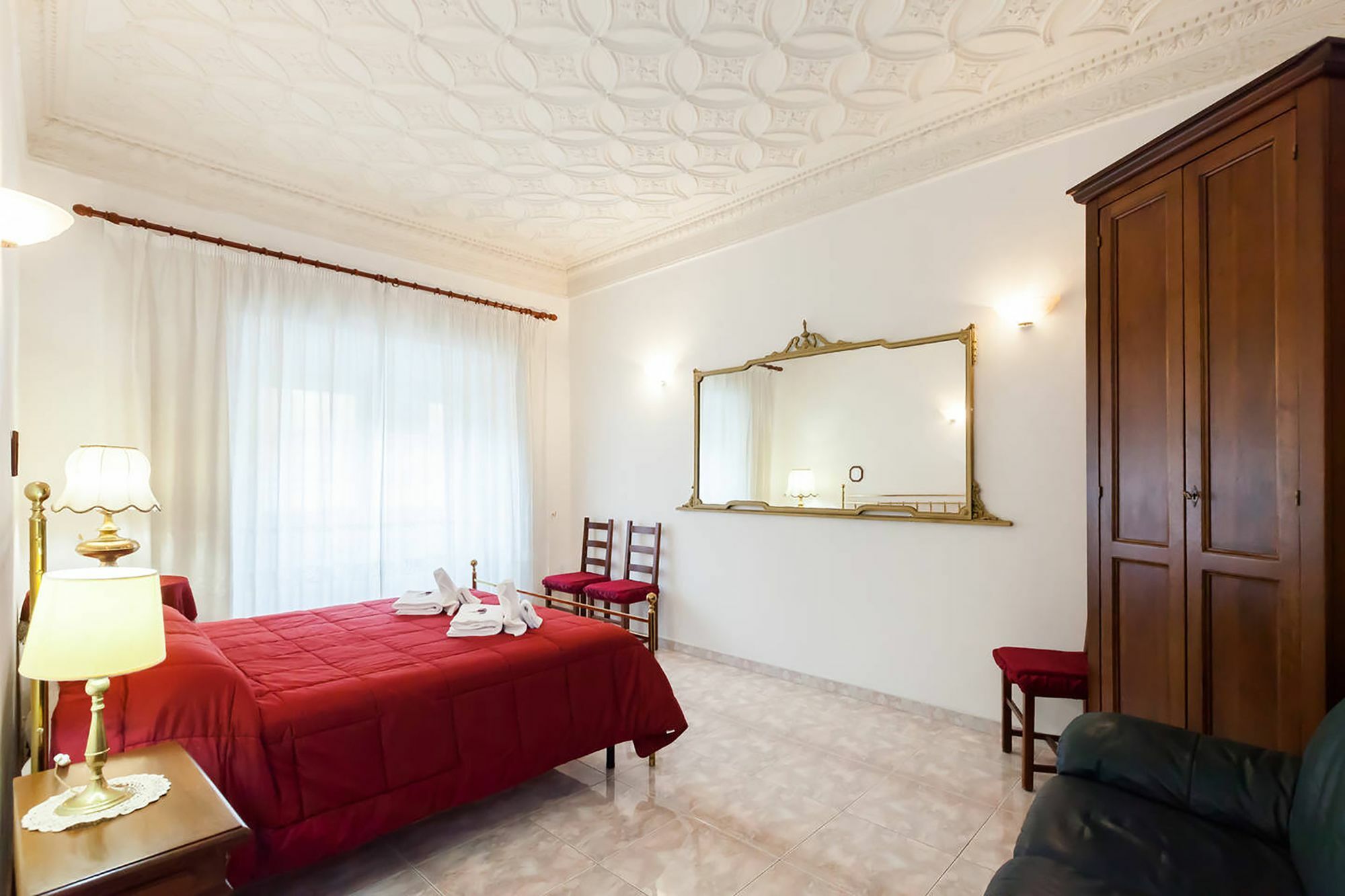 Caterina One O One - Embassy * Rome
