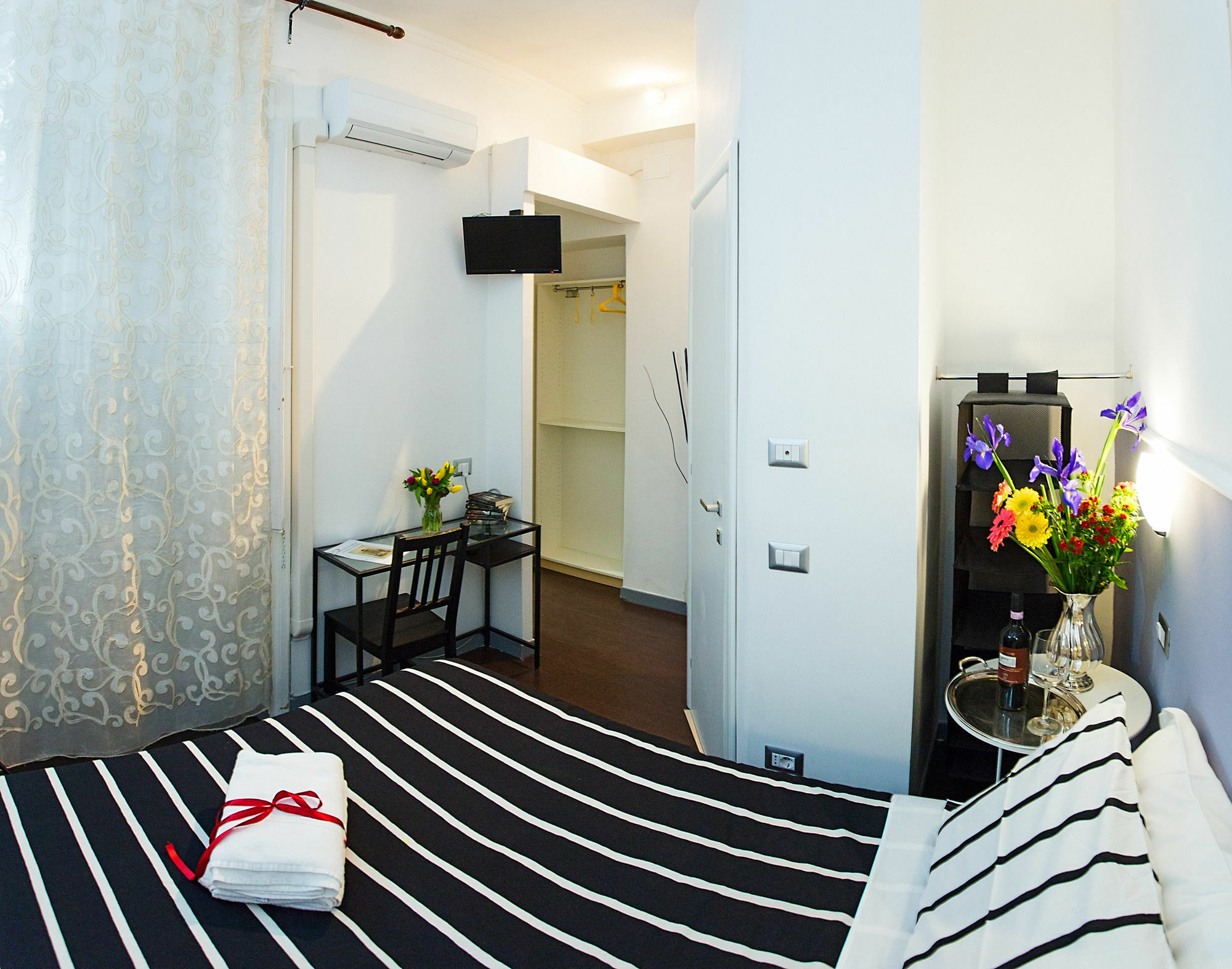 Penelope Guest house 3*