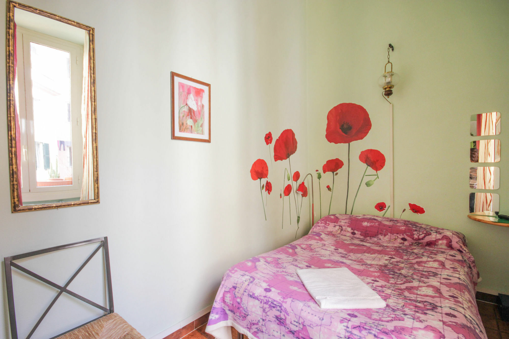 Sixbeds 2* Rome
