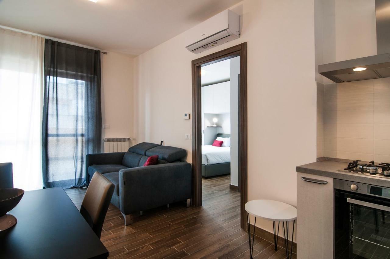 Fonte Laurentina Appartamento Roma