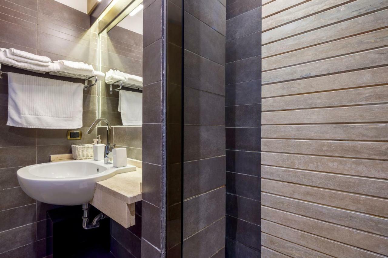 Ht Romeo Al Babuino Guest house Rome