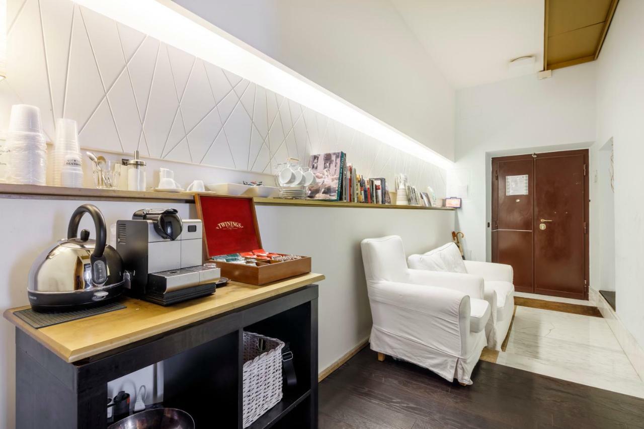Ht Romeo Al Babuino Guest house