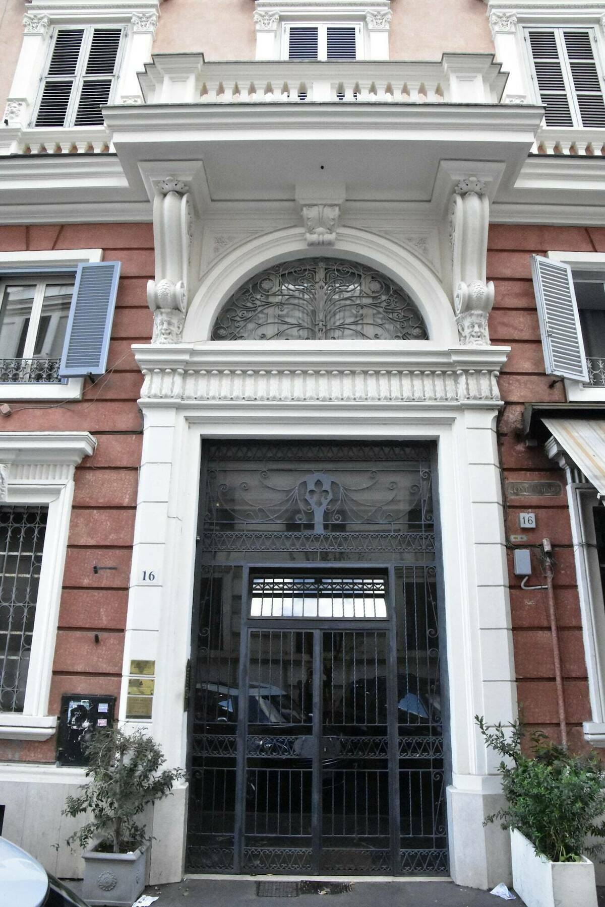 Guest house Le Downtown 3*
