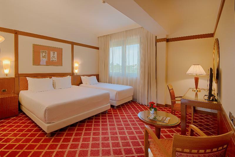 Nh Carpegna Hotel