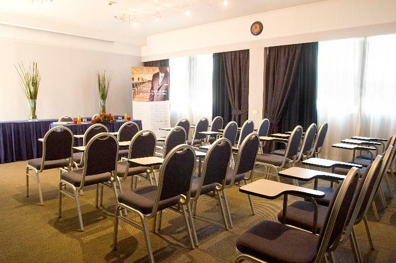 Hotel - Eur Parco Dei Medici, An Ihg Roma