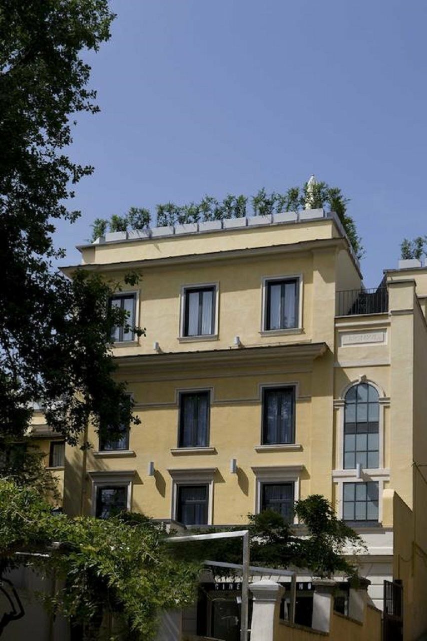 Western Cinemusic Hotel 4*