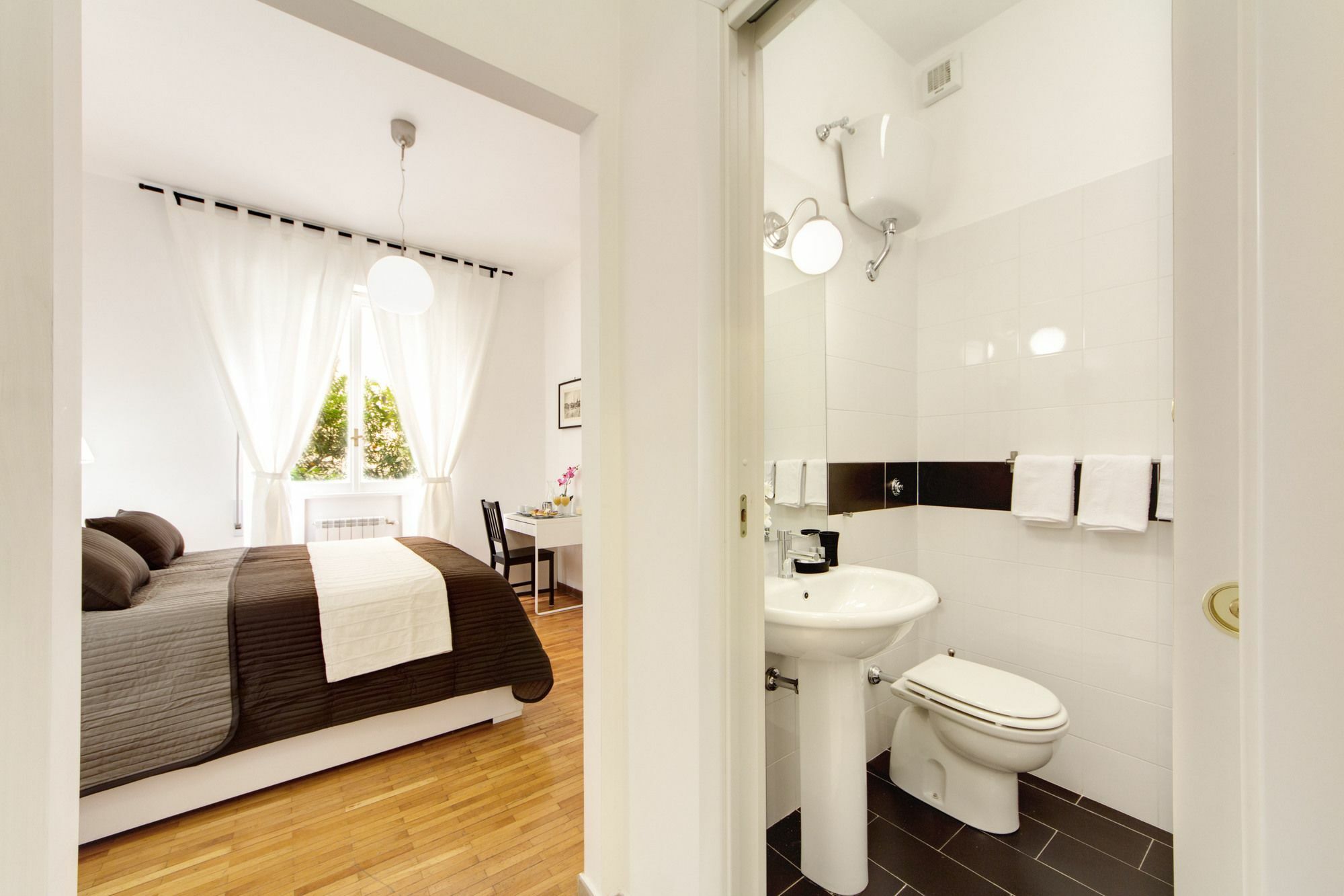 Guest house Vatican Happy Holidays