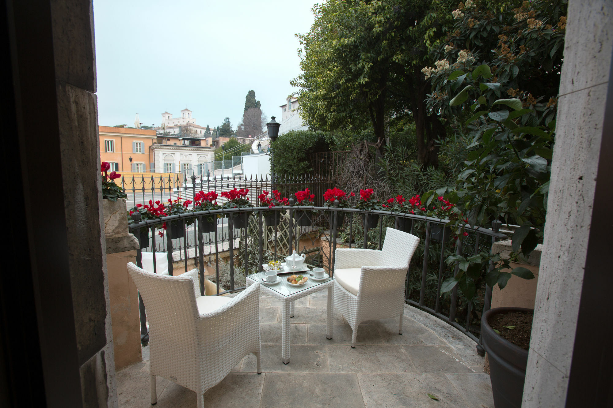 Royal Trinita Dei Monti 4*