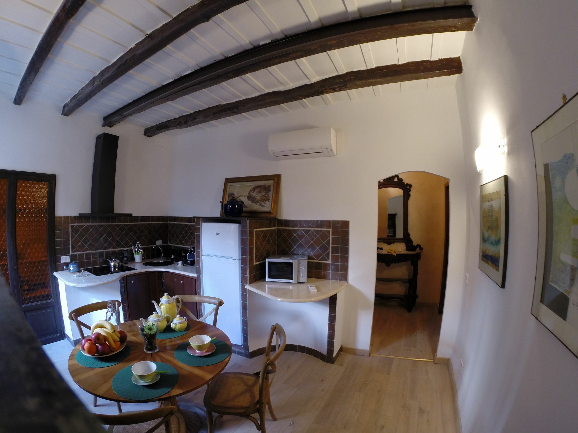 Pantheon Old Apartment *