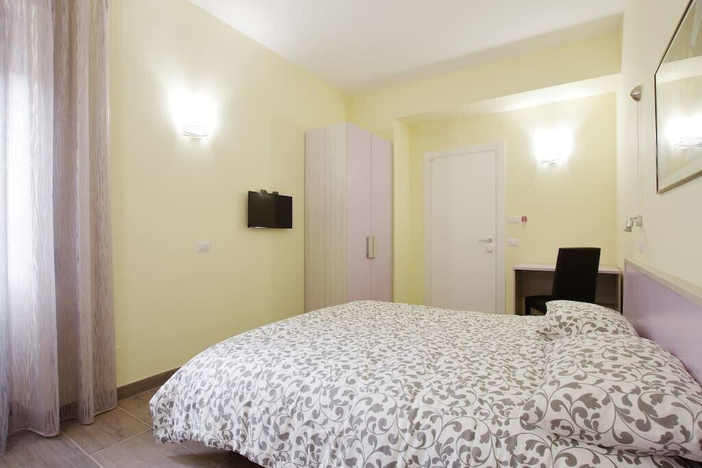 Guest house Homesuitehome 3*