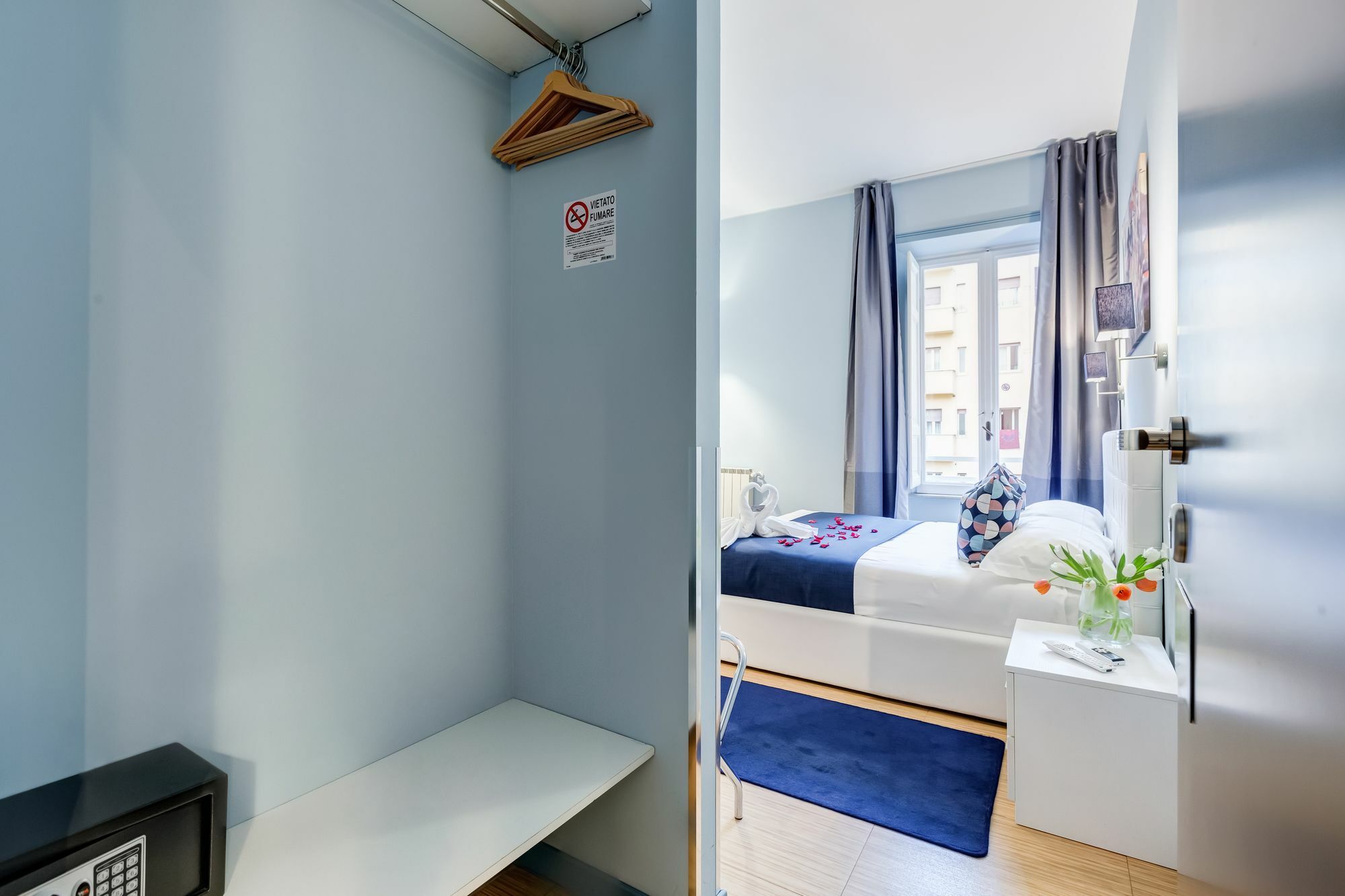 Easy Budget Colosseo Guest house Rome
