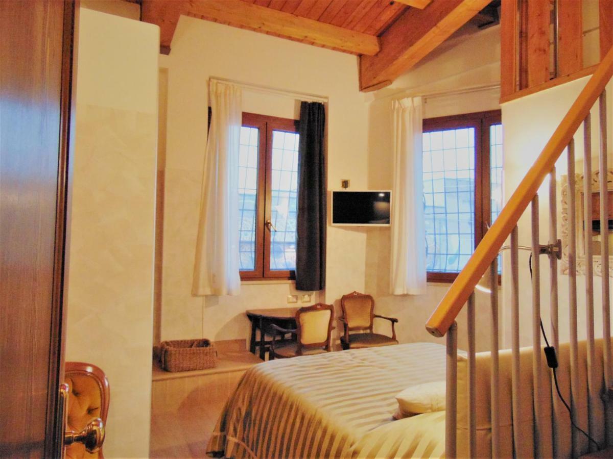 Guest house Borghetto Di San Lorenzo Rome