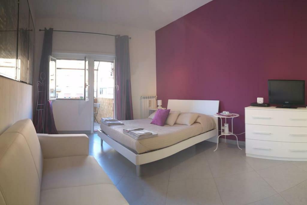 Rhome Away Marconi *