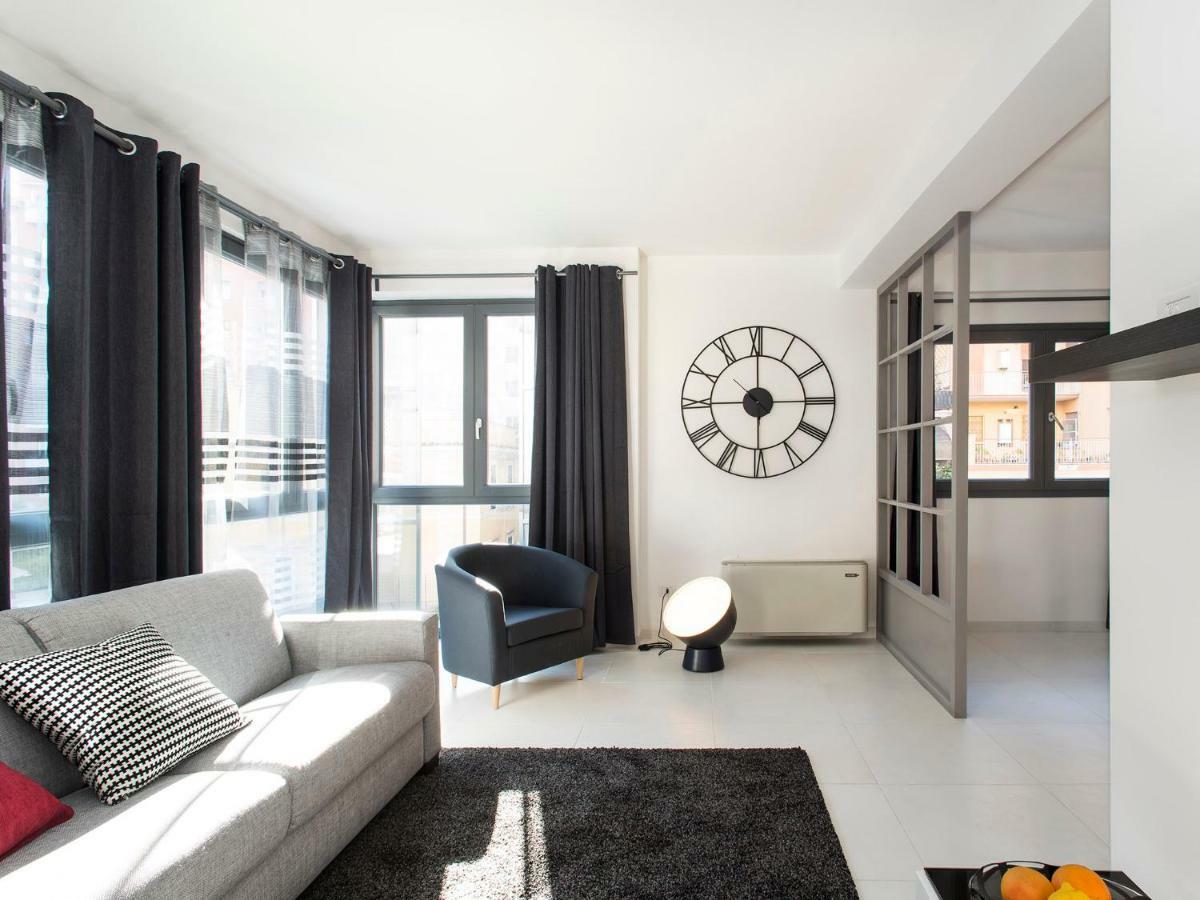Apartment Skytower Rome