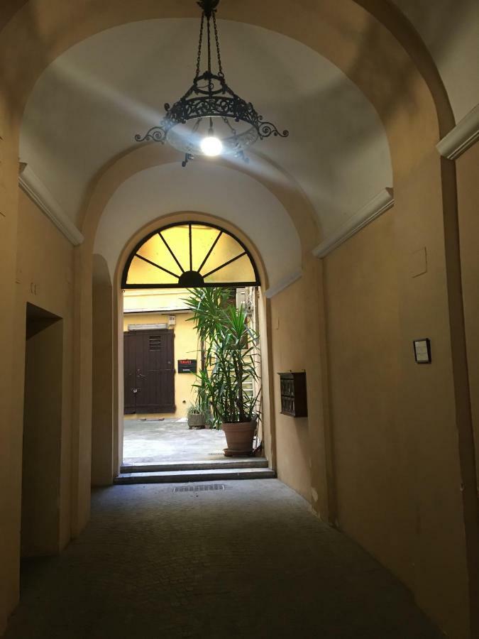 Behind Navona Apartment Rome