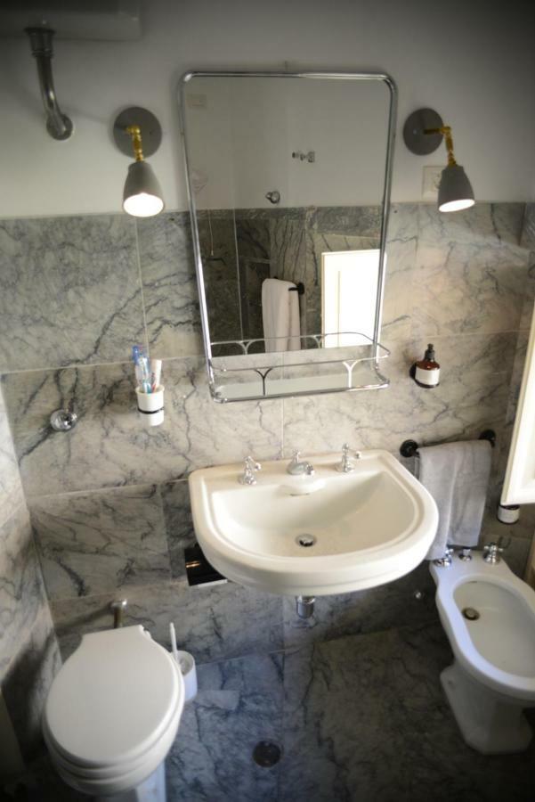 Due Mondi, Pantheon Apartment Rome