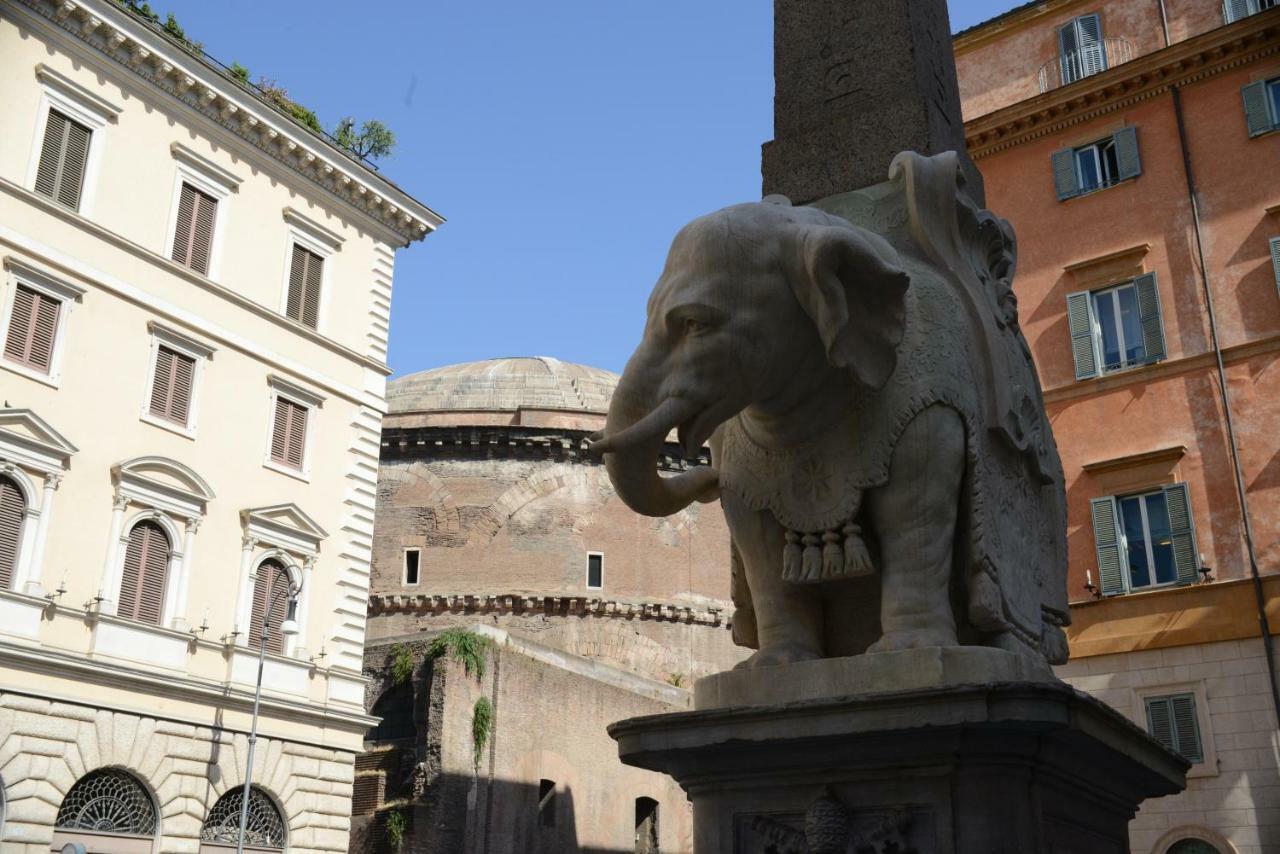 Due Mondi, Pantheon *