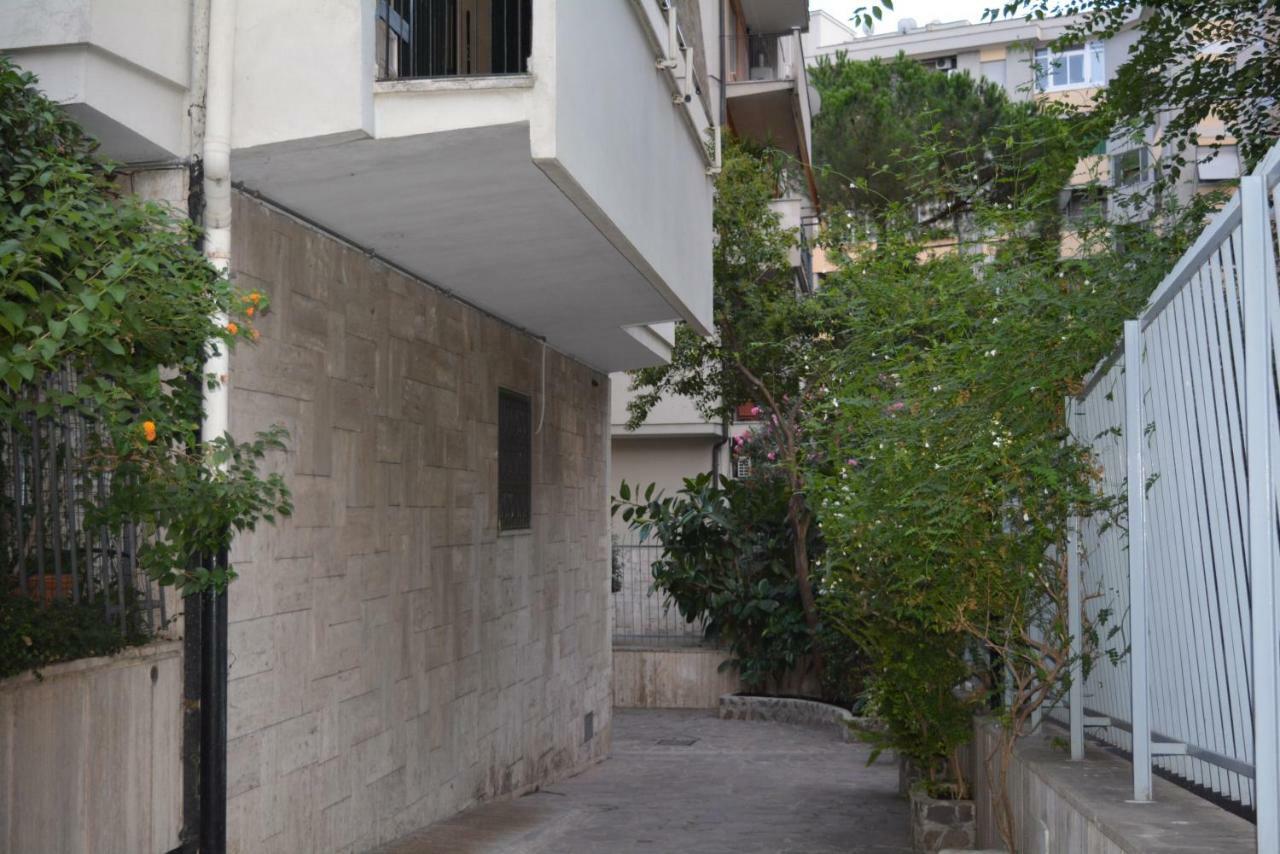 Cinecitta Apartment *