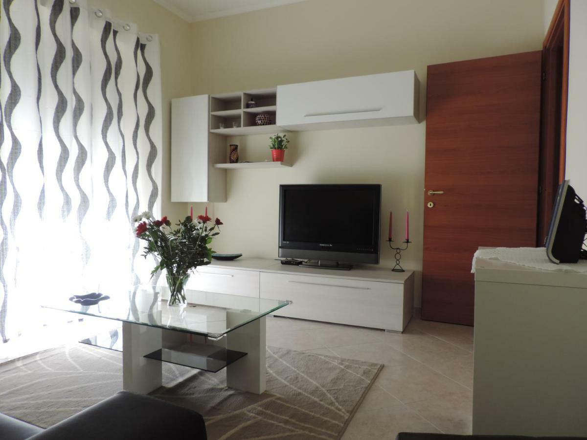 Sasha's Crib Apartment