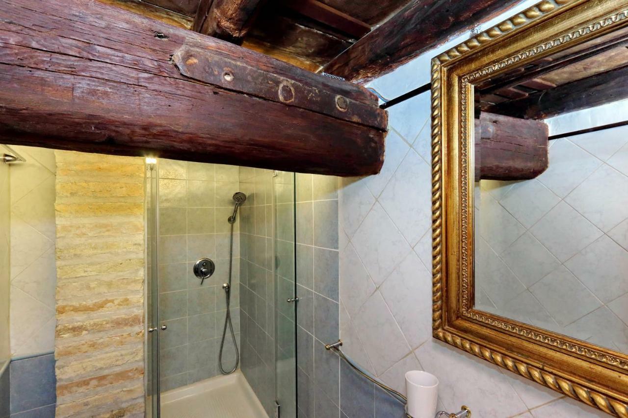 Apartment Pantheon Navona Rome