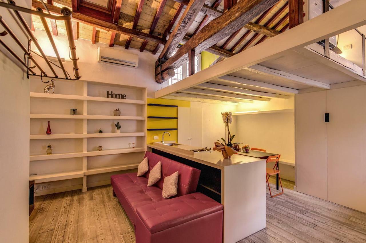 Amazing In Piazza Navona Holiday home Rome