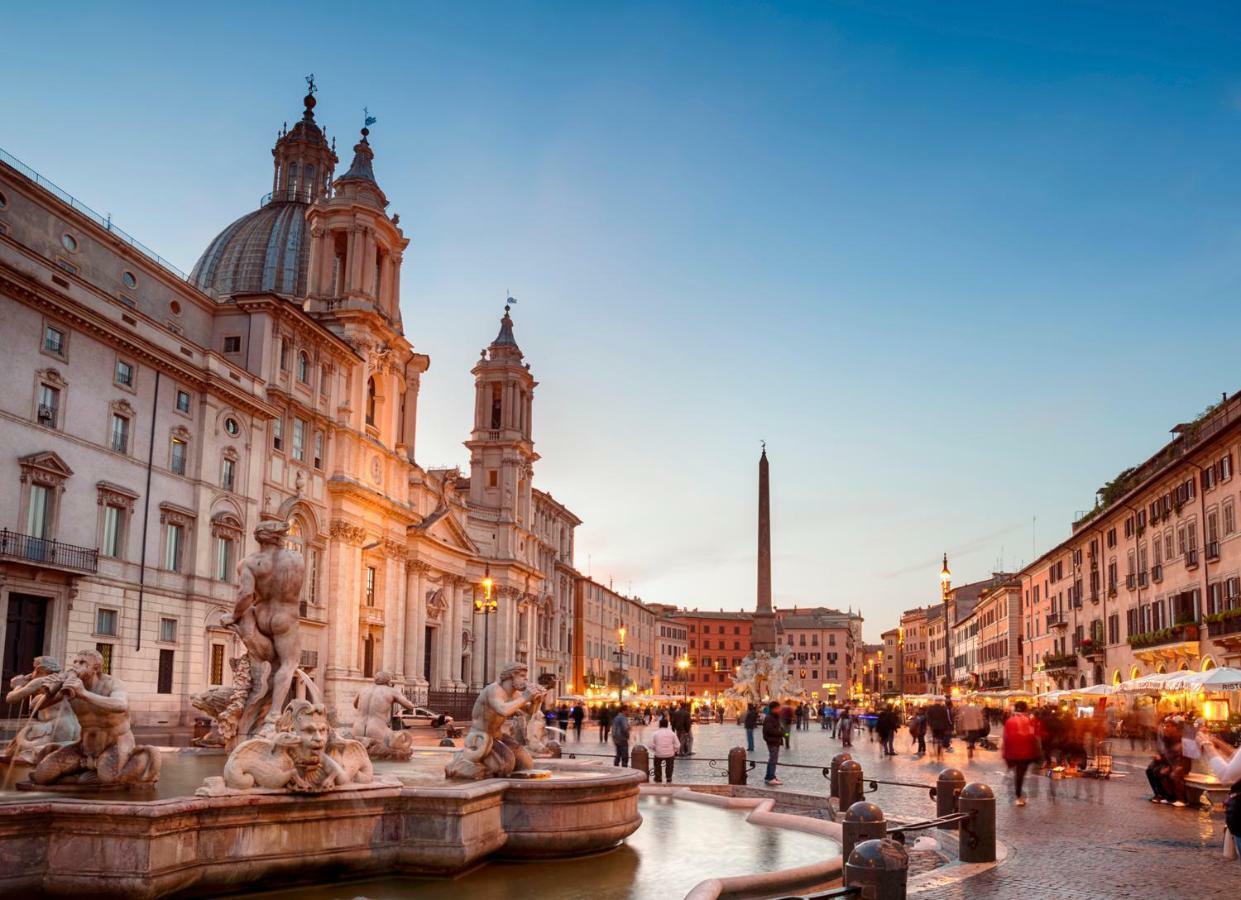 Caratteristico A Piazza Navona Rome