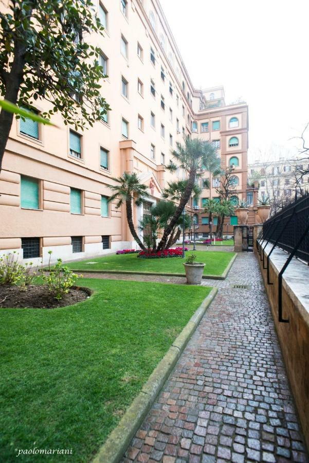 Rhomenjoy Vatican Apartment