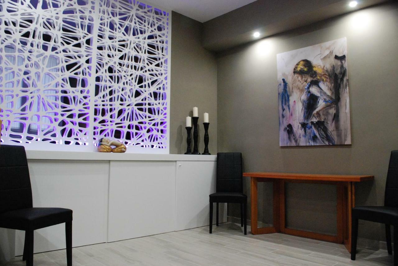 Rhomenjoy Vatican Apartment *