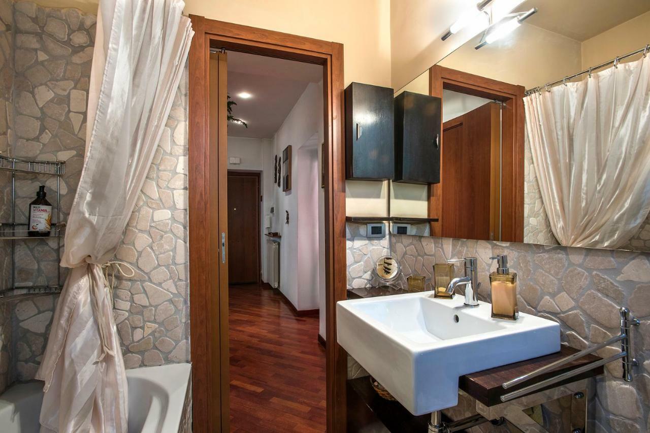 Apartment Colosseum Few Step Cozy House Rome