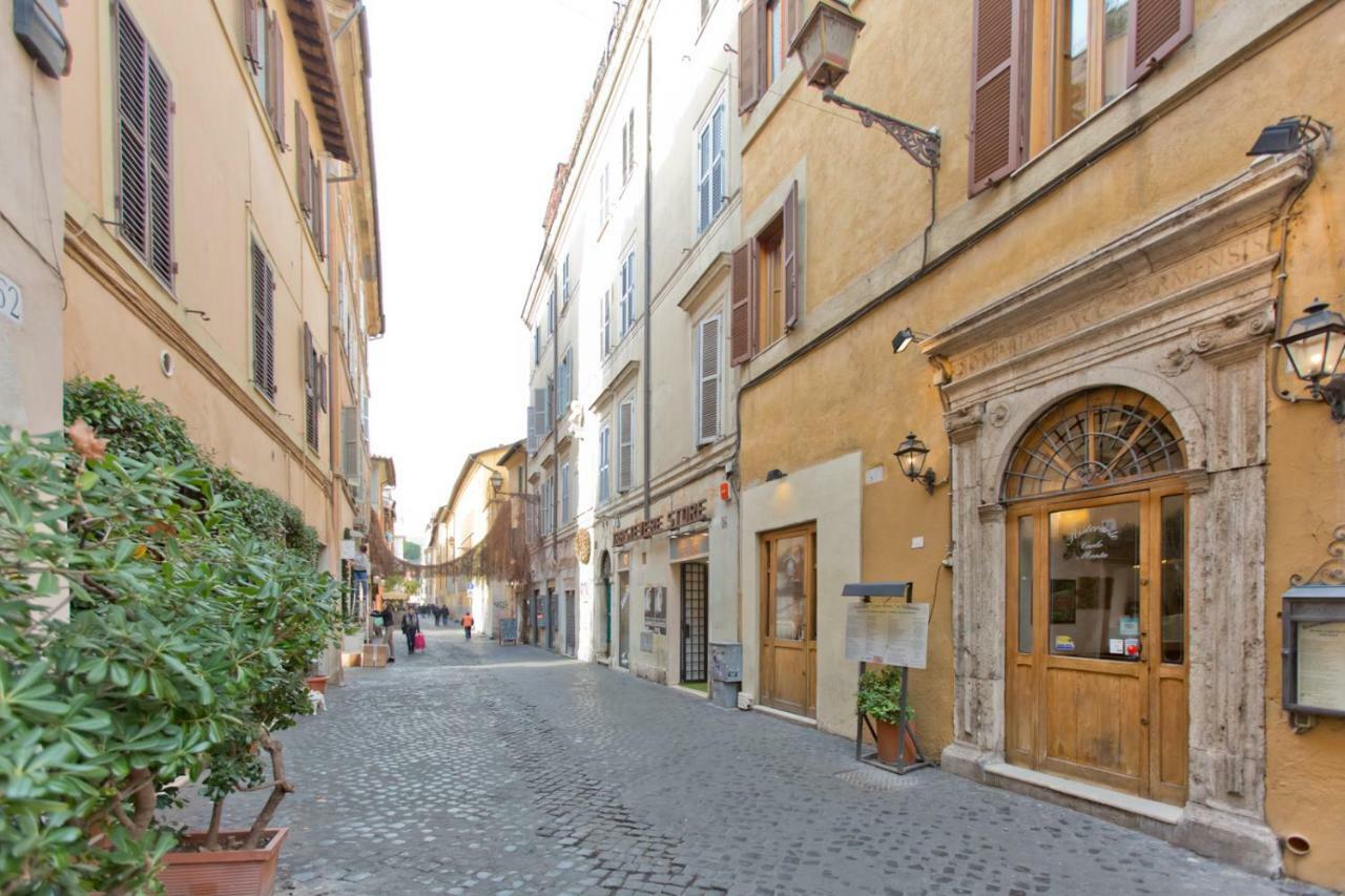 L'agata Rome