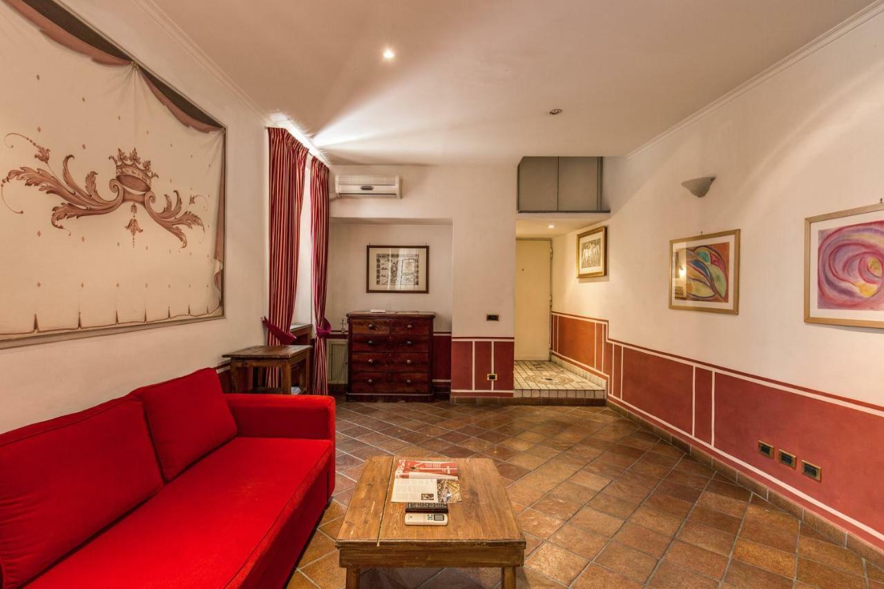 Lovely Flat By The Trevi Fountain Apartment