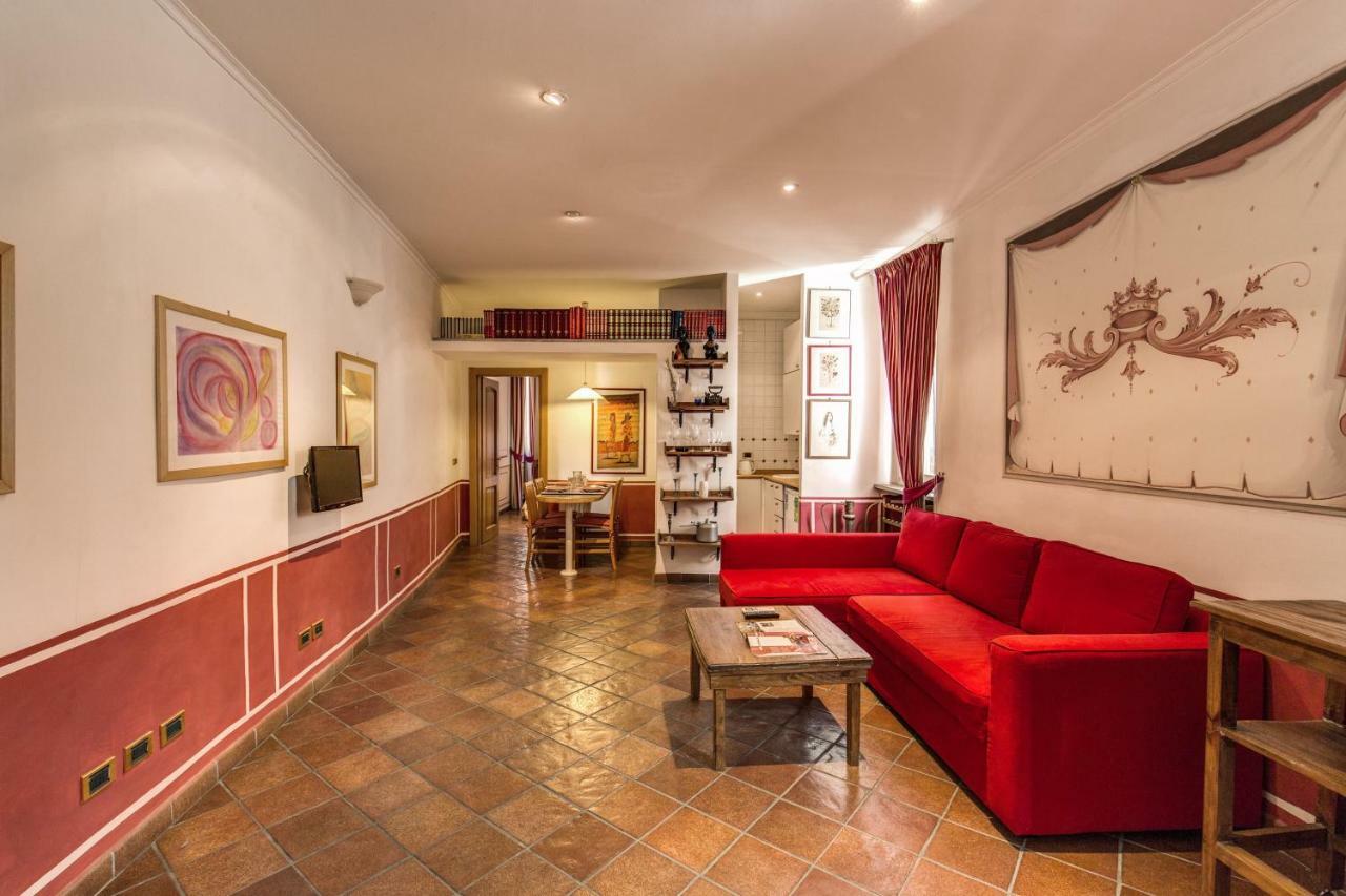 Lovely Flat By The Trevi Fountain Apartment Rome