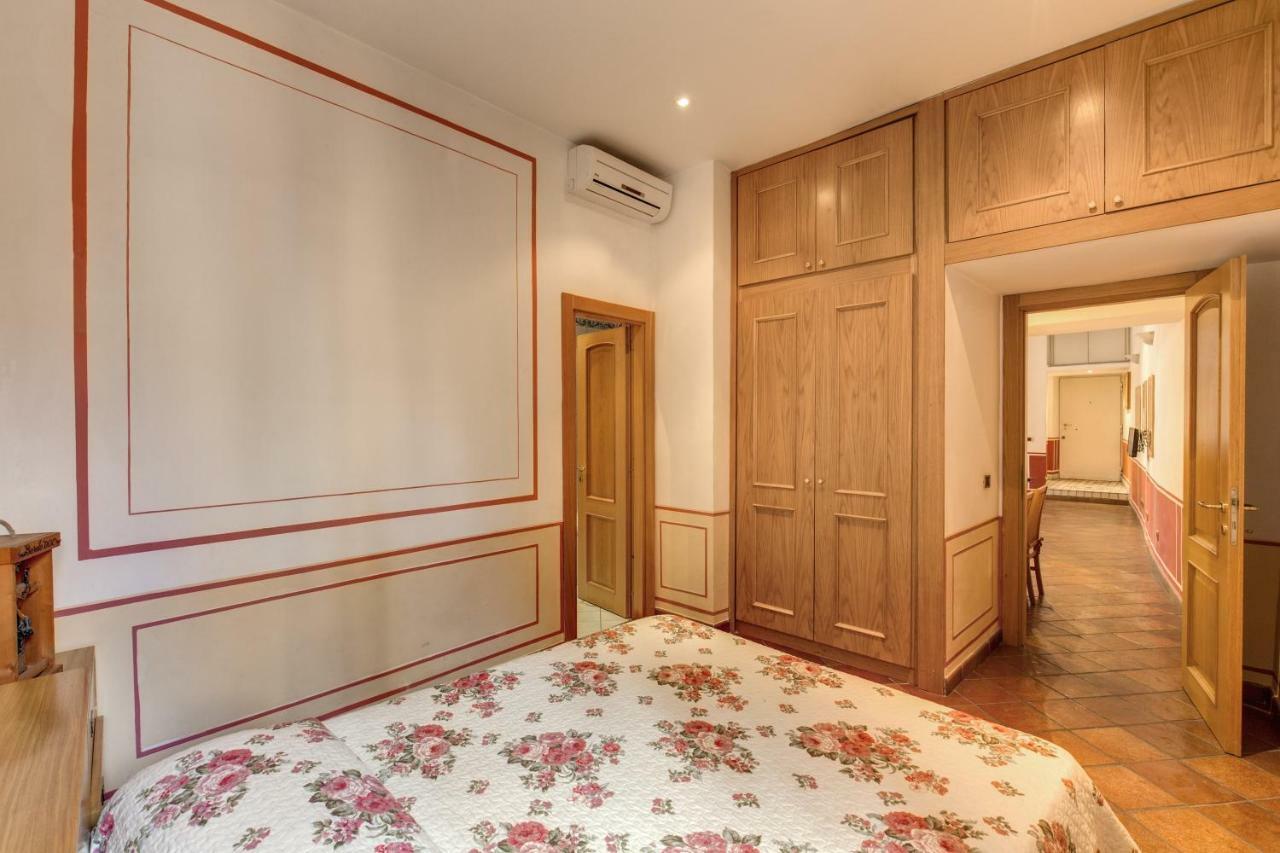 Lovely Flat By The Trevi Fountain Apartment Rome