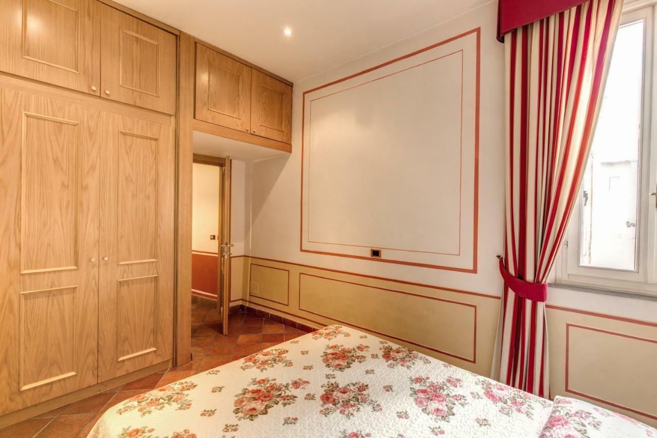 Lovely Flat By The Trevi Fountain Apartment
