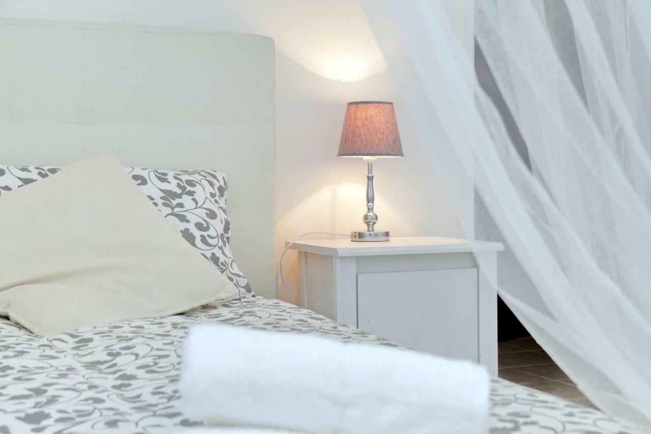 Bbhome Trastevere Station White Chic Apartment *