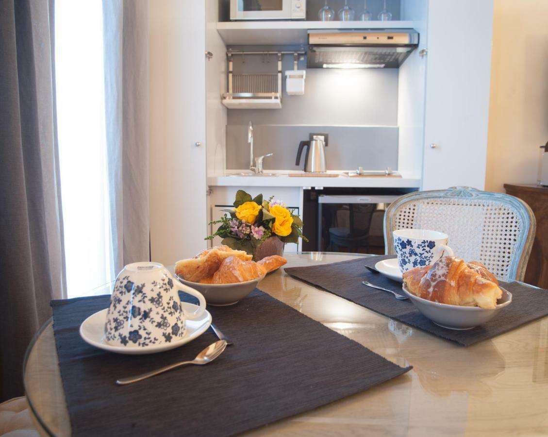 Apartment Via Farina * Rome