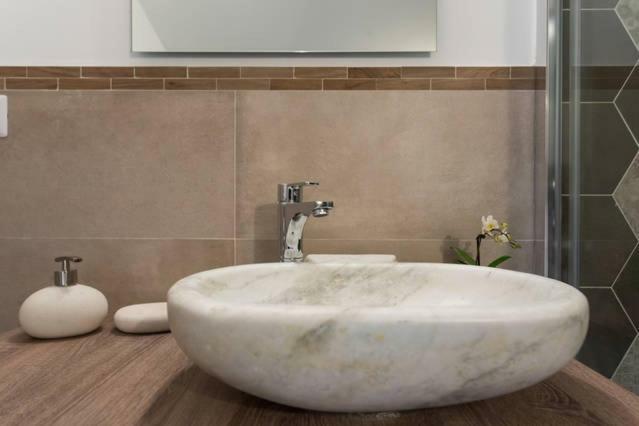 B&B Glicini Bed & Breakfast Rome