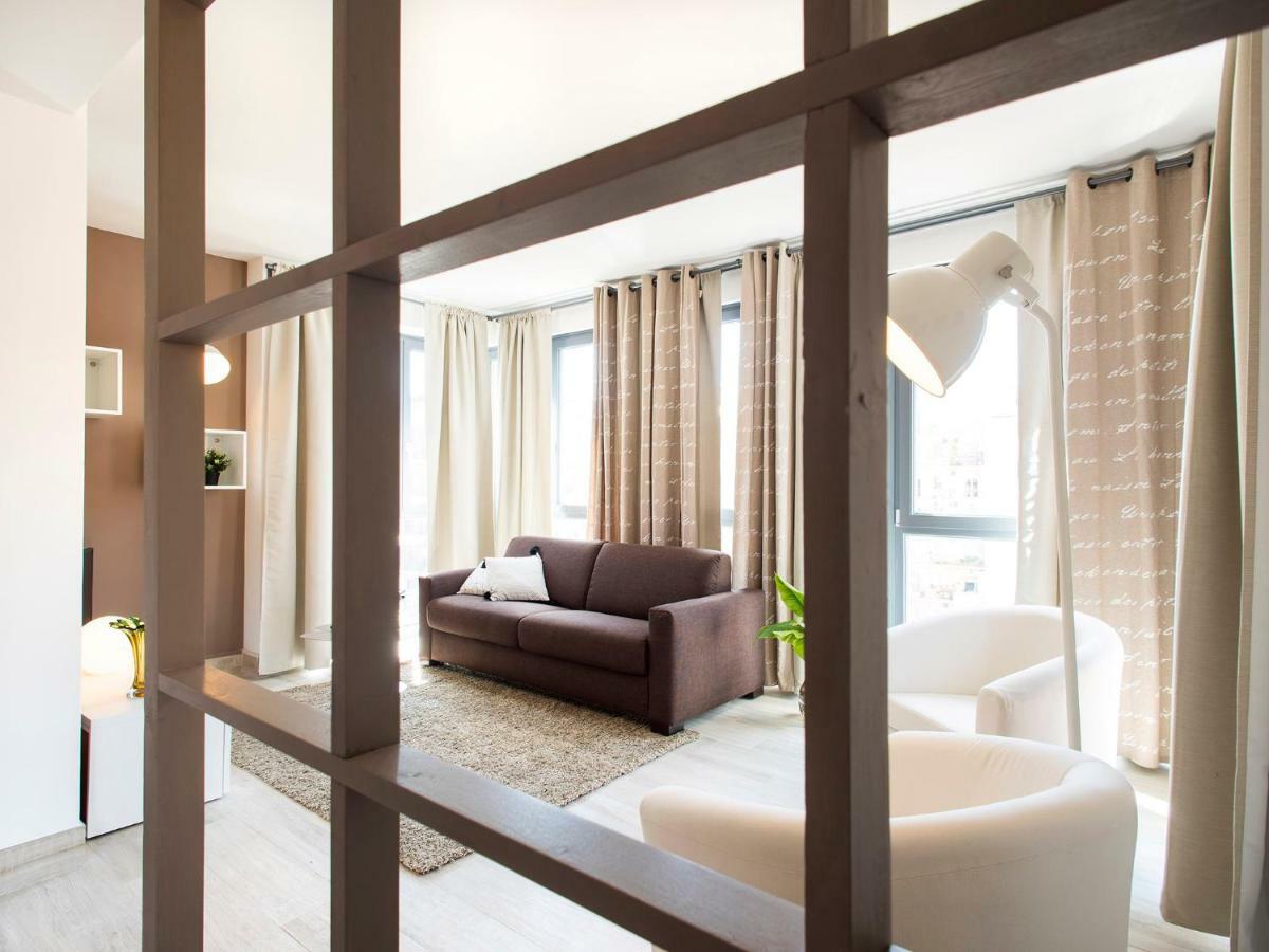 Skytower Apartment