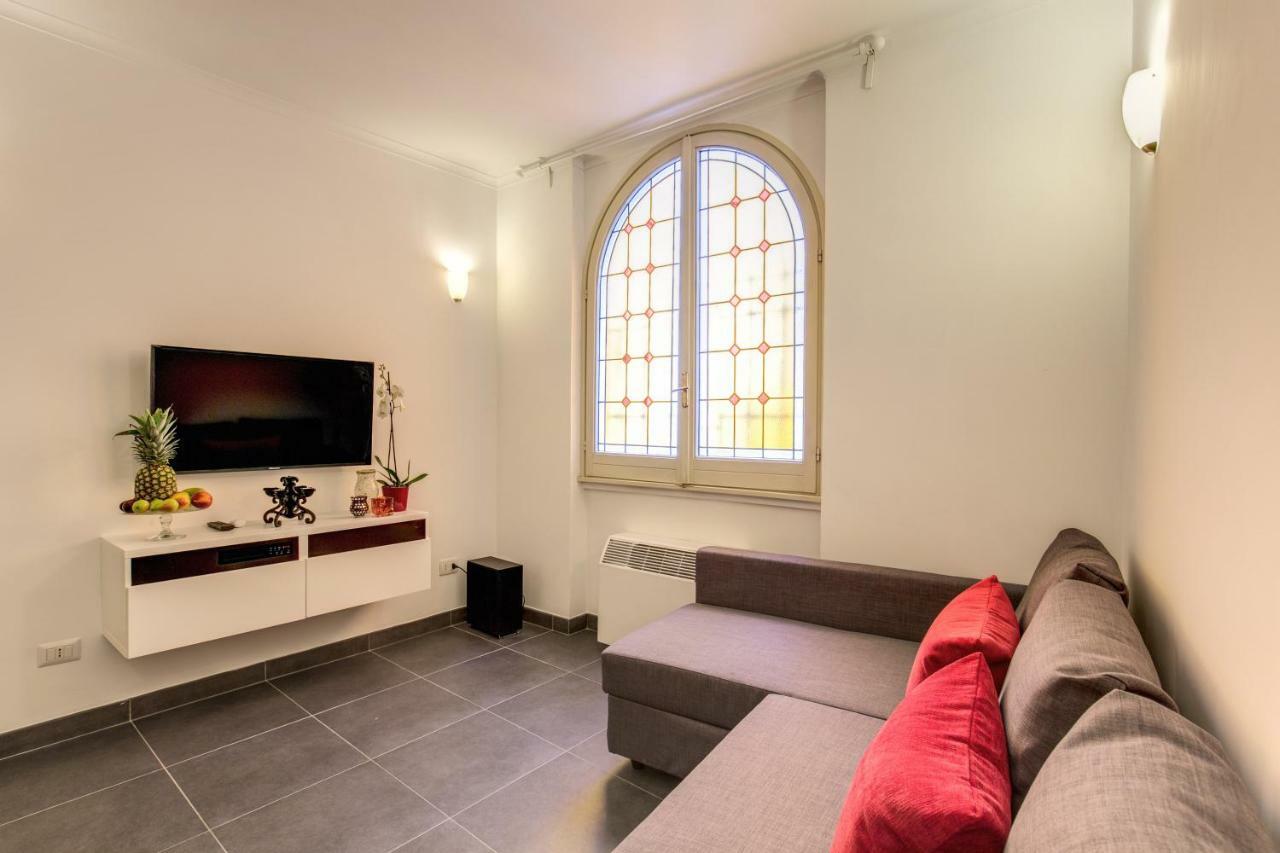 Apartment Elegant Behind The Colosseum