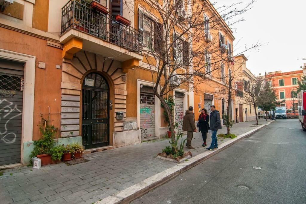 Rent Apartment *