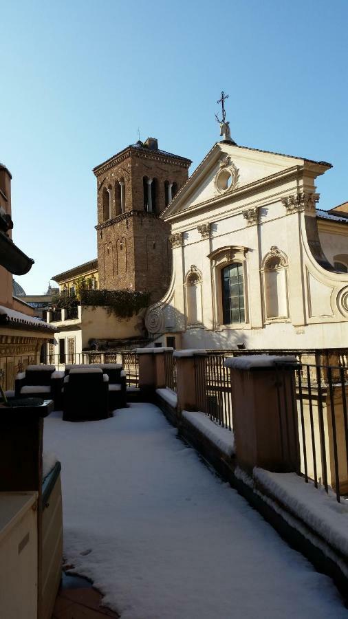 Pantheon Navona * Rome