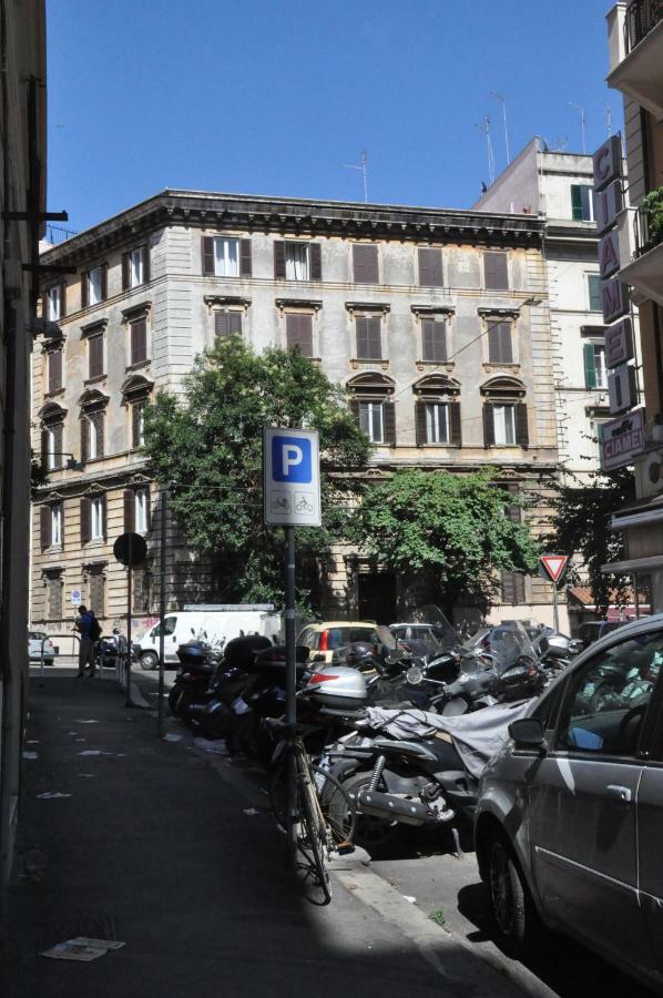 Apartment Colosseum Few Step Cozy House